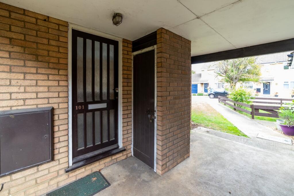 Laburnum Road, Sandy, SG19 photo 2