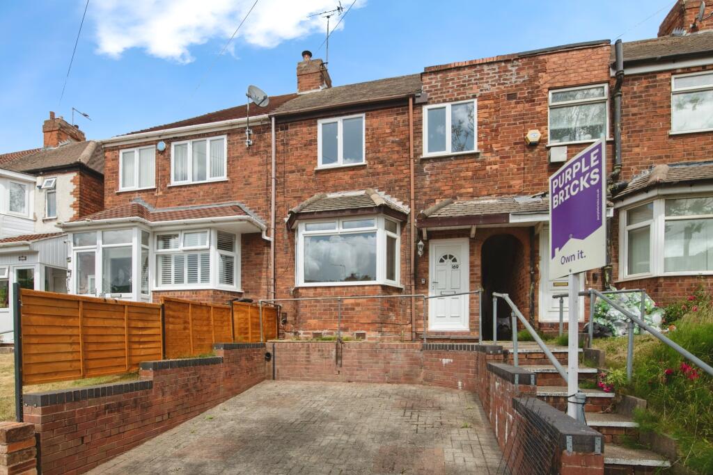 3-bed terraced on Dyas Avenue, Birmingham, B42, £195,000