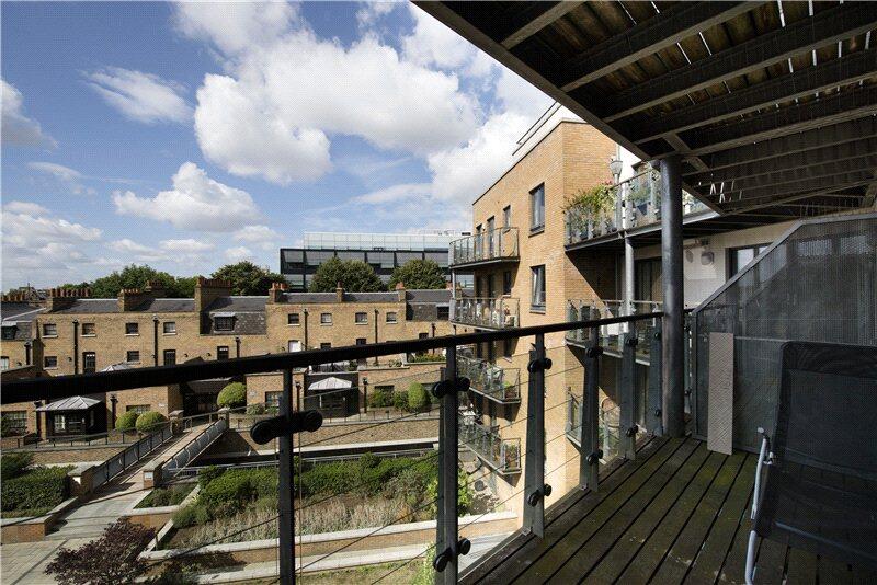 Apartment in London - View 2