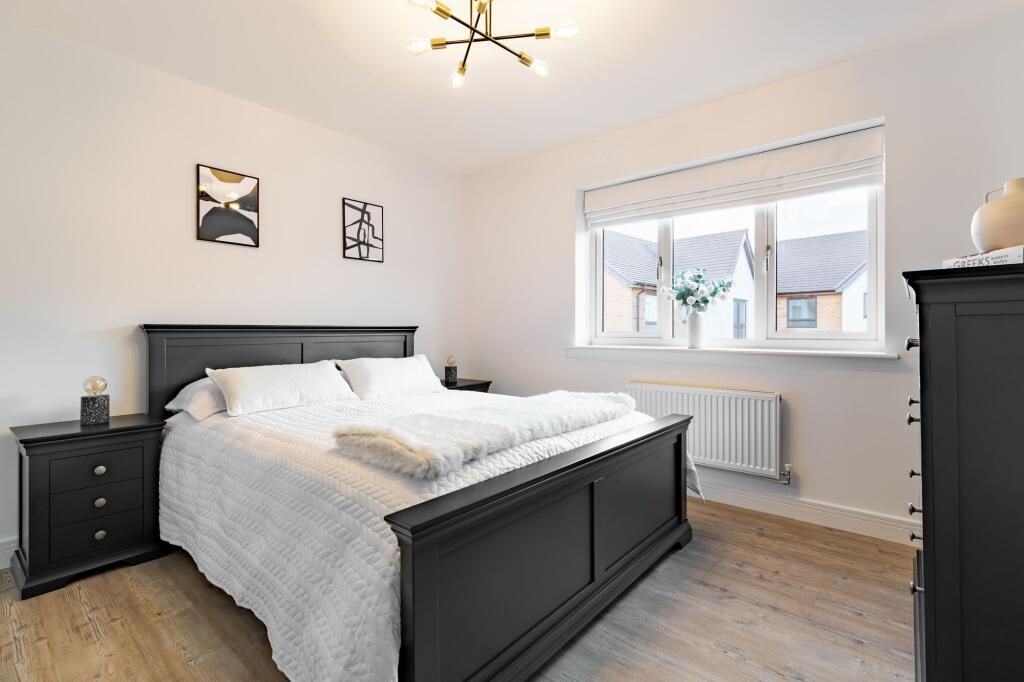 11 Montgomery Way photo 3