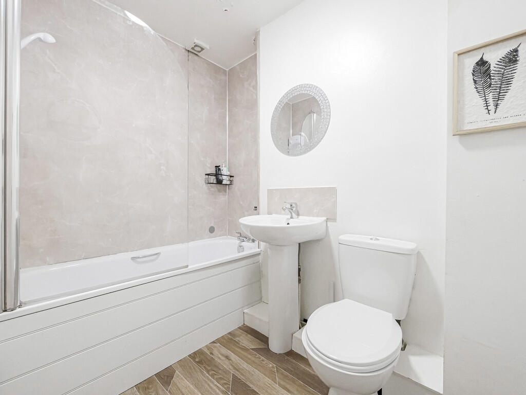 Apartment in Dundee - More