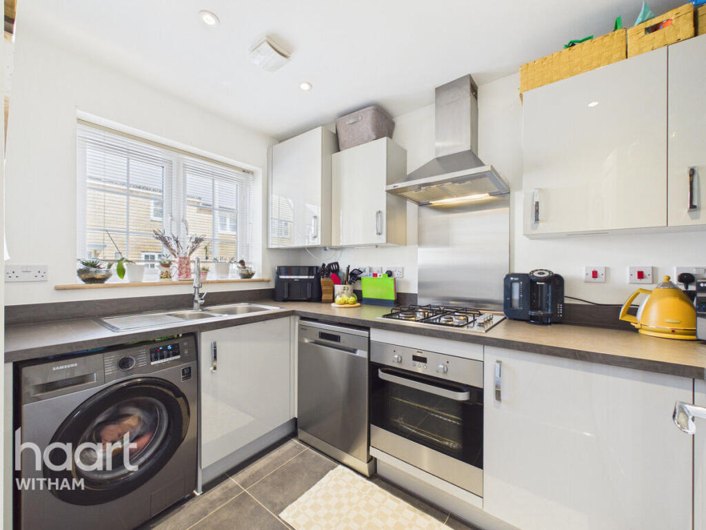2-bed terraced on Flemming Way, Witham, £300,000