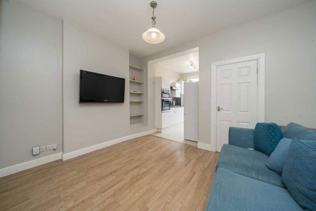 House in London, Hanwell - View 4