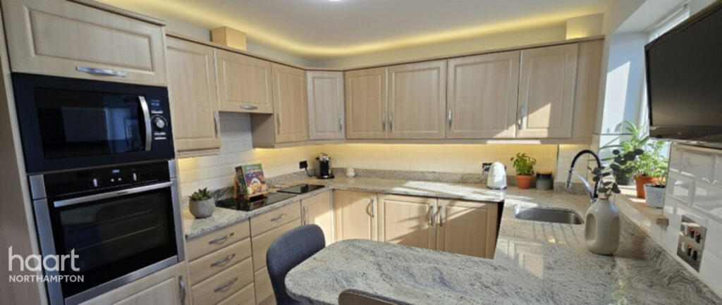 House in Corby, Danesholme - View 3