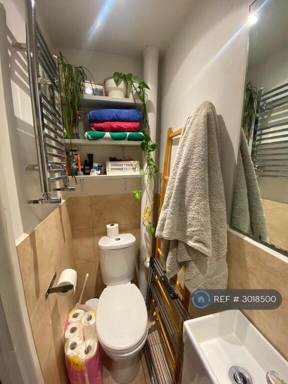 Apartment in London, South Tottenham, West Green - View 5
