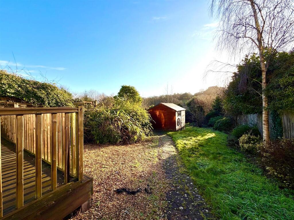 House in Newport - View 3
