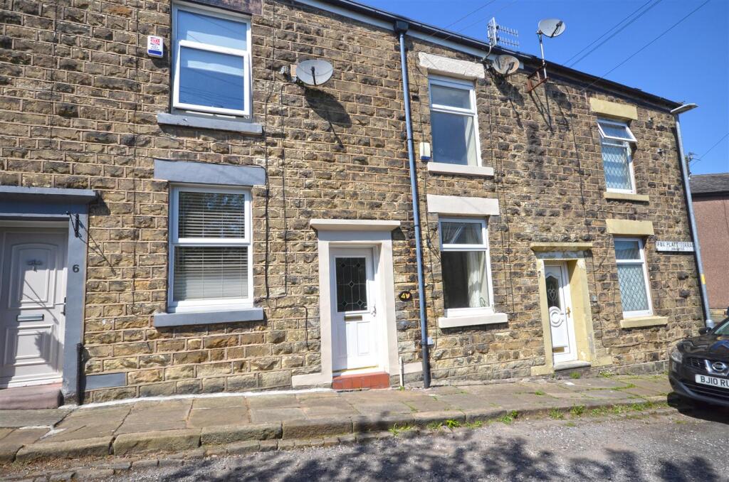 3-bed terraced on Fox Platt Terrace, Mossley, Ashton-Under-Lyne, £205,000