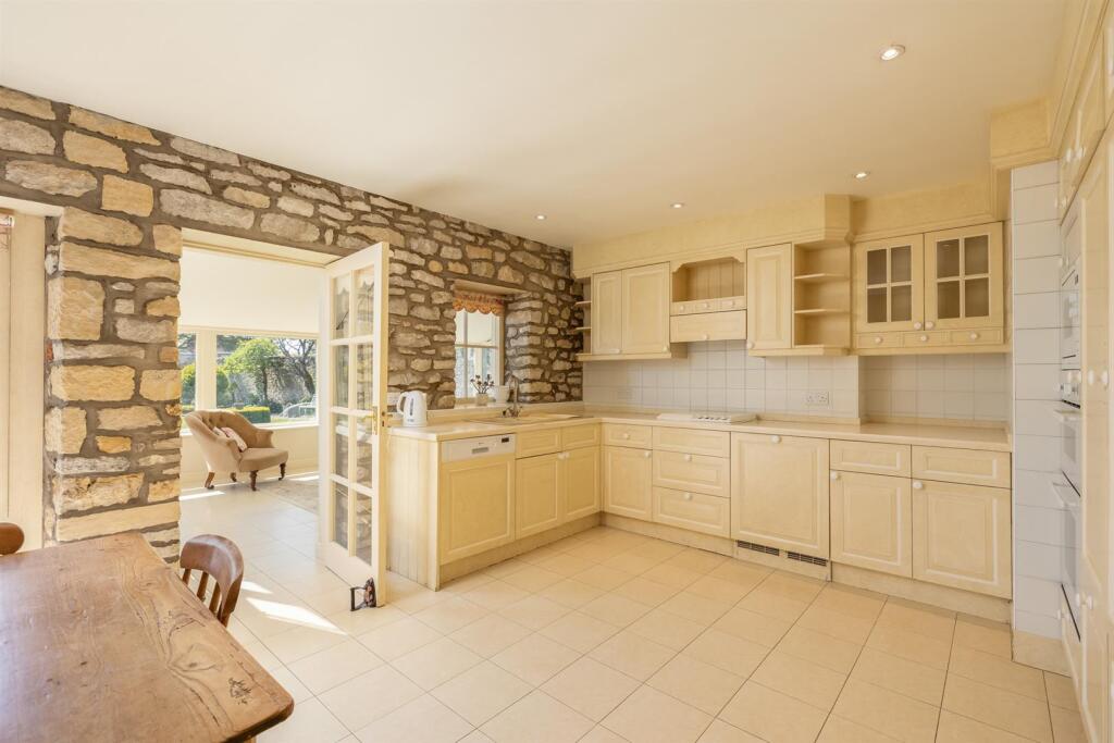 House in Middleton, North Yorkshire - More