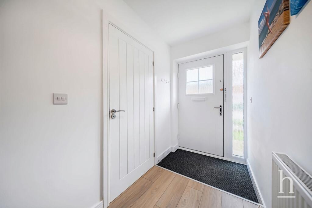 House in Wirral, Liverpool City Region - View 5