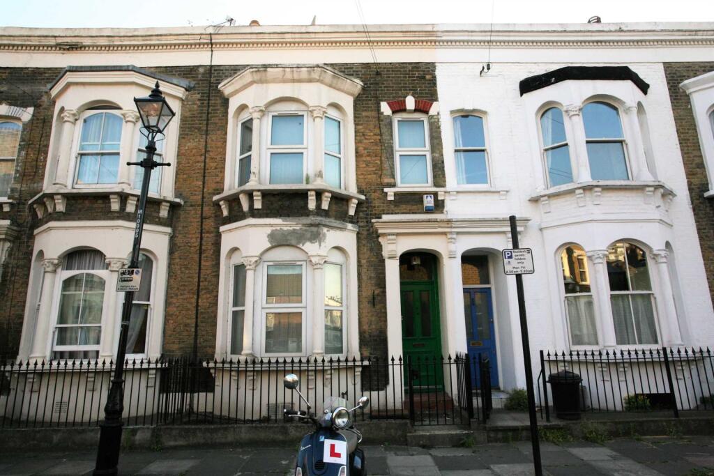 House in London - View 2