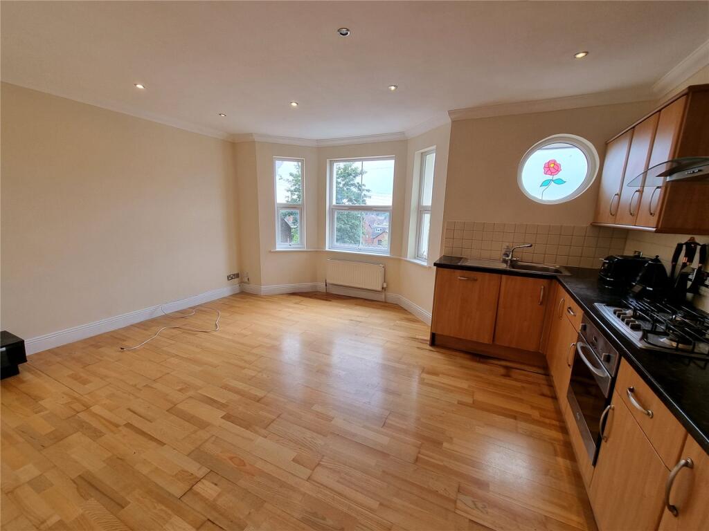 Brambletye Park Road, Redhill, Surrey, RH1 - View 4
