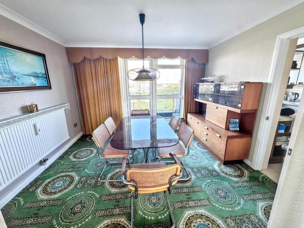 Apartment in Bournemouth - More