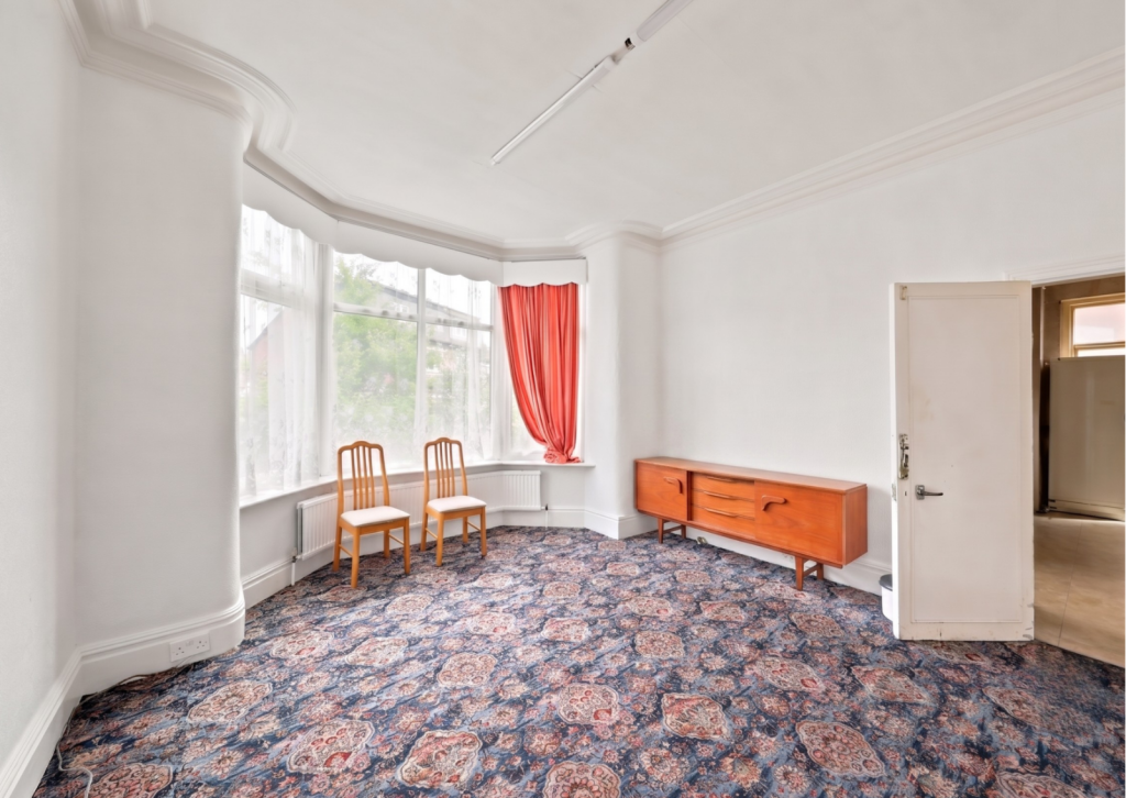 House in Salford, Greater Manchester - View 4