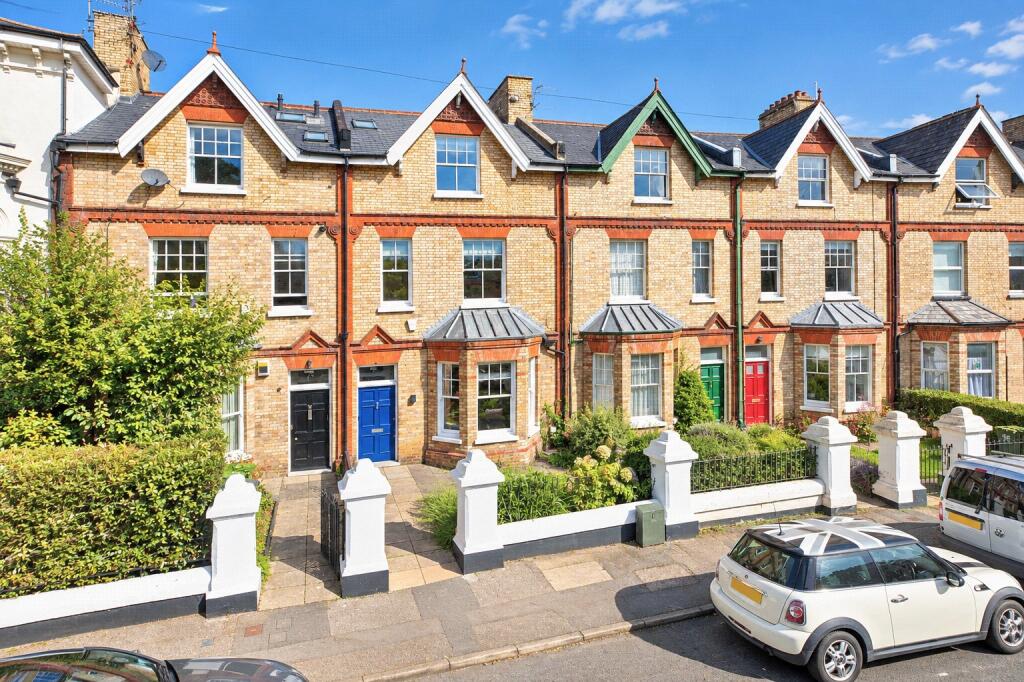 5-bed terraced on Exeter, Devon, £800,000