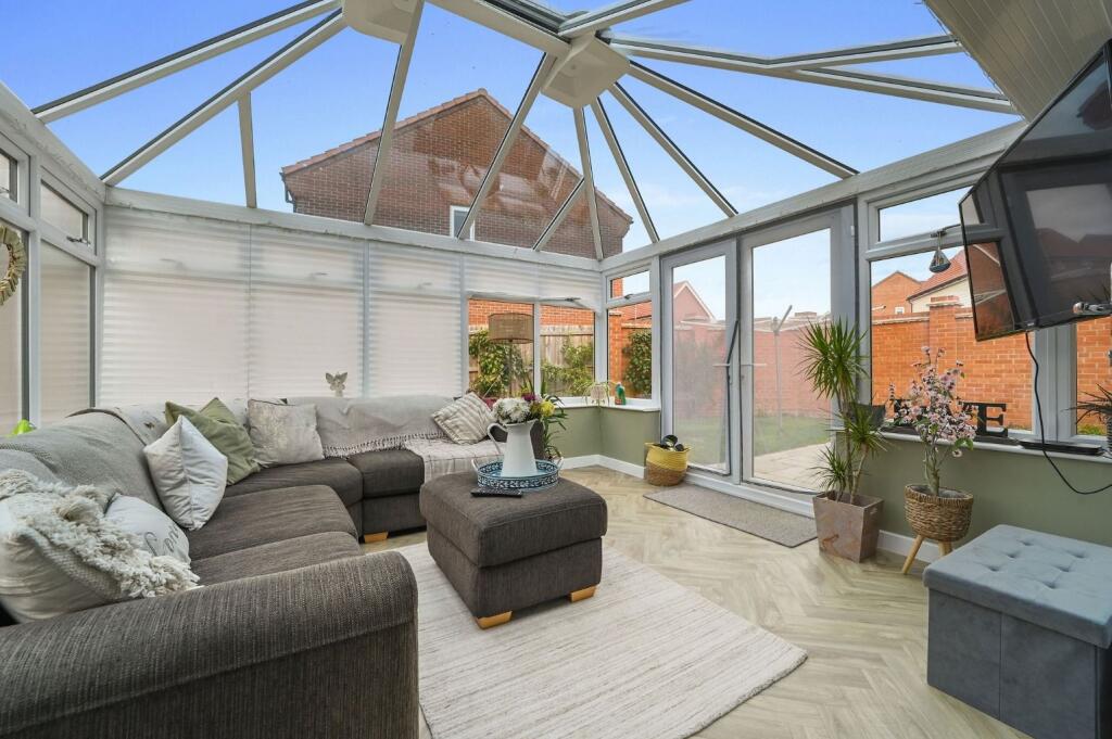 House in Ipswich - View 4