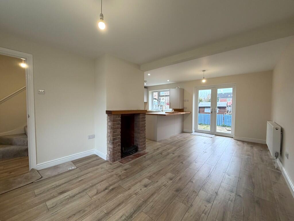 London Road, Northwich photo 2