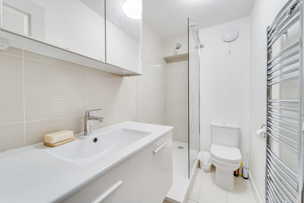 Apartment in London - More