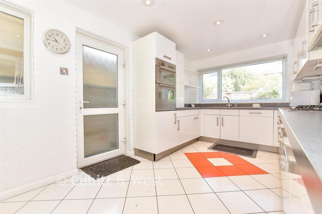 House in Portsmouth - View 5