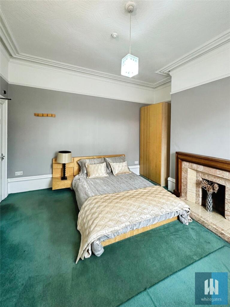 House in Huddersfield - View 2