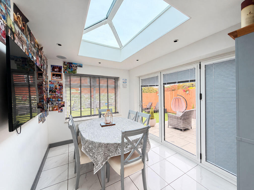 House in Walsall, West Midlands - View 5