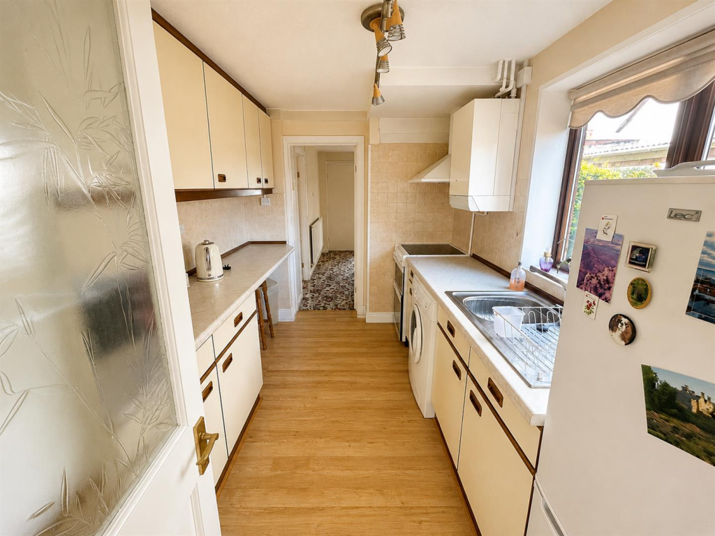 House in Bridgwater, West Bridgwater, Durleigh & Haygrove, Somerset - View 4