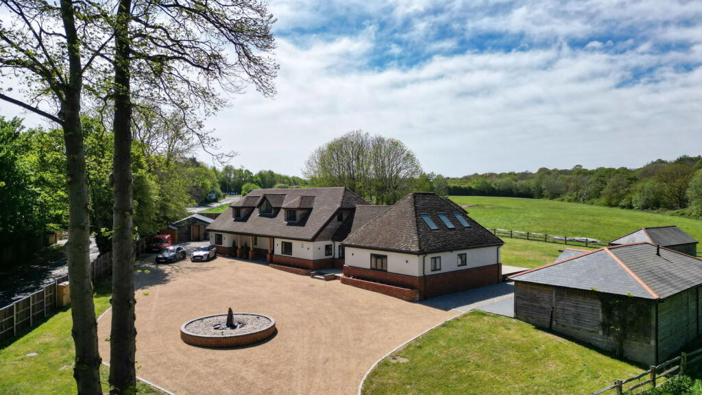 Main image of property: King Hill, West Malling, ME19 4PL
