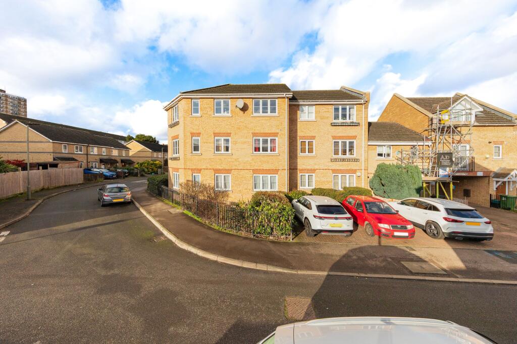 Main image of property: Chestnut Grove, London, SE20