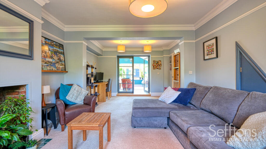 House in Broadland, Thorpe St Andrew - More