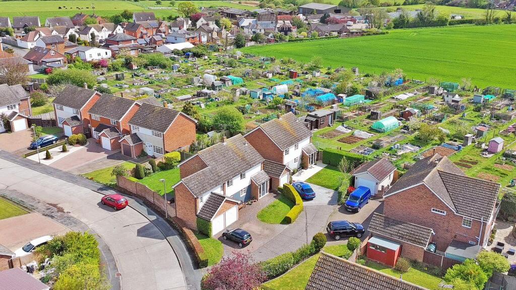 Ingelrica Avenue, Hatfield Peverel, Chelmsford photo 3