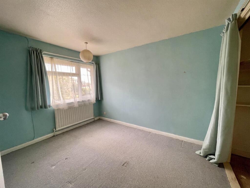 Glynde Close, Newhaven photo 4