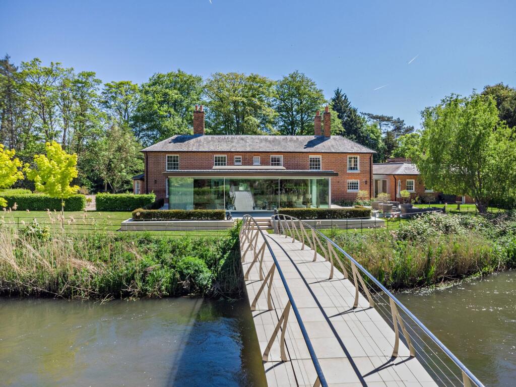 Main image of property: Theale, Reading, West Berkshire