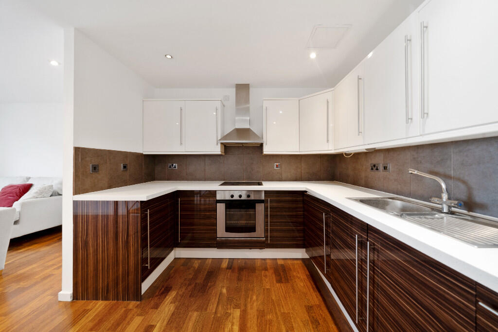 Apartment in London - View 3