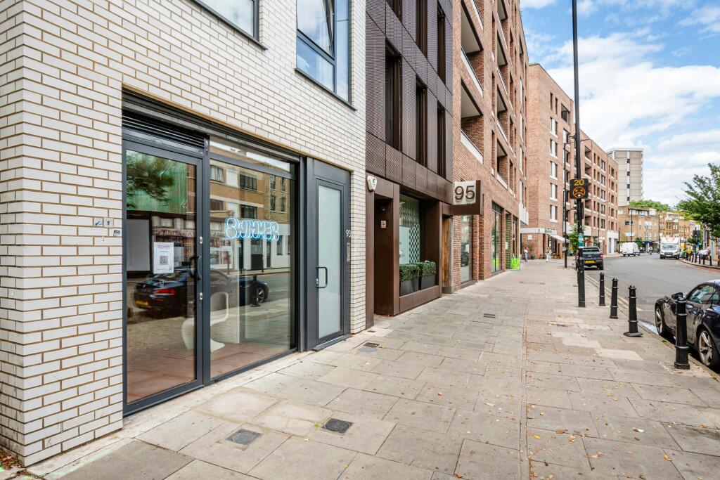 Hackney Rd 93 NEW  Low Res 12.jpg