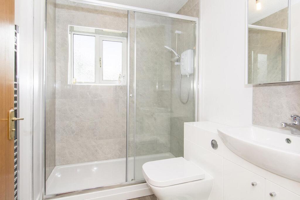 House in Harborough, Fleckney - View 4