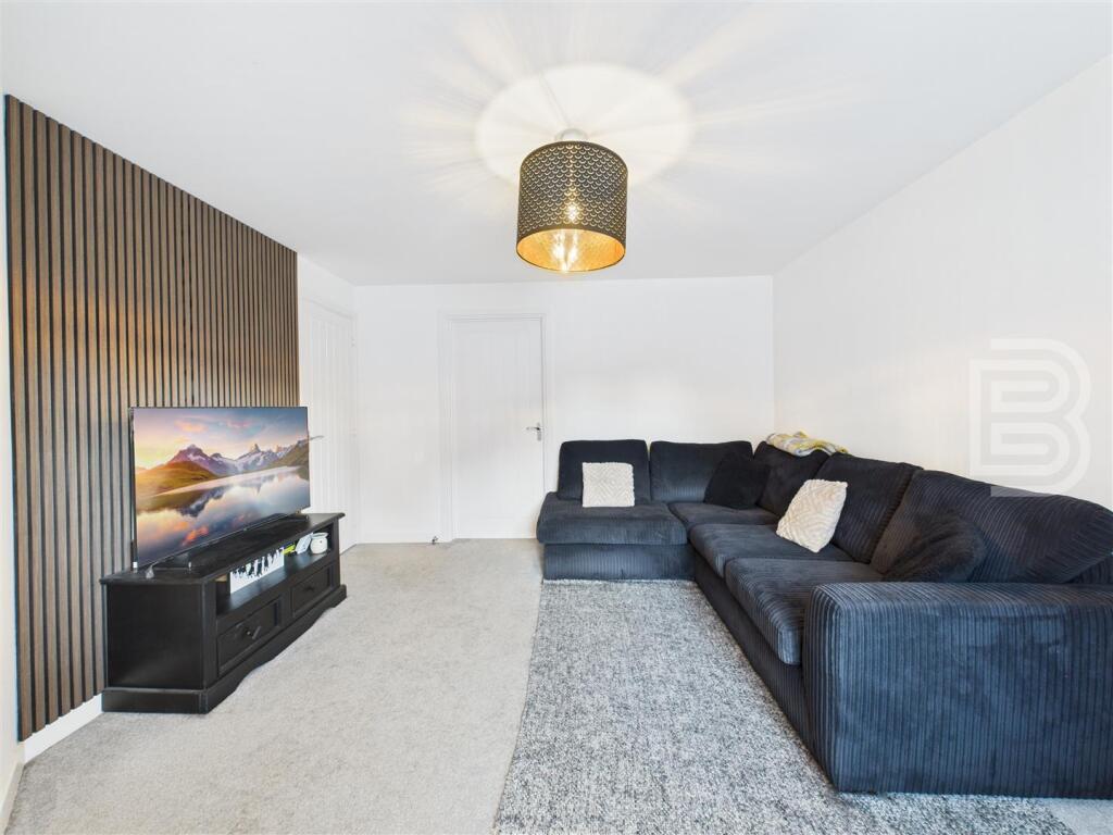 Vervain Drive, Coton Park, Rugby photo 3