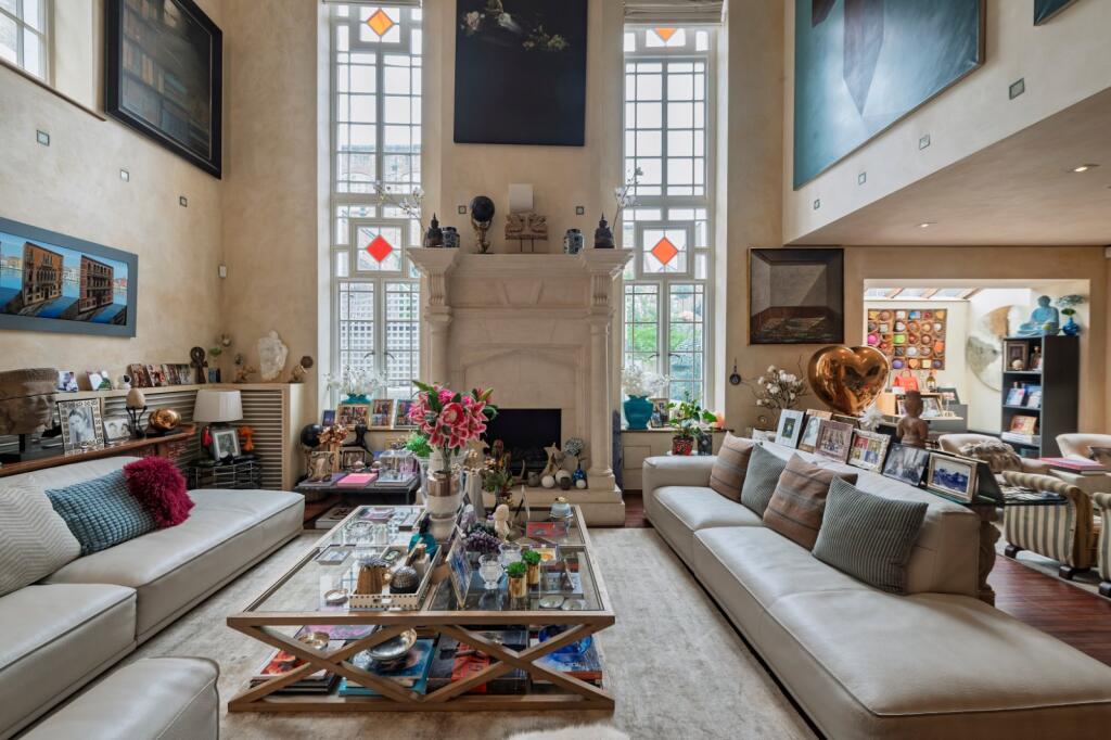 House in London - More