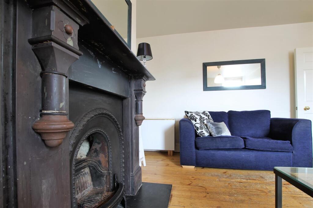 Apartment in Newcastle upon Tyne - View 3