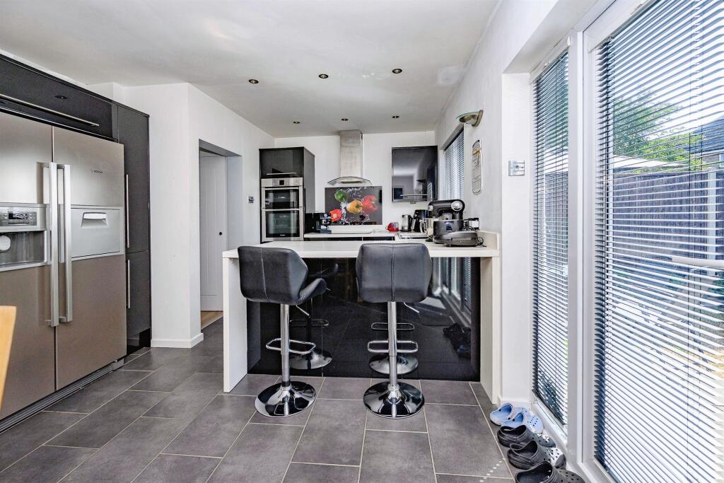 House in Dacorum, Hertfordshire - View 4