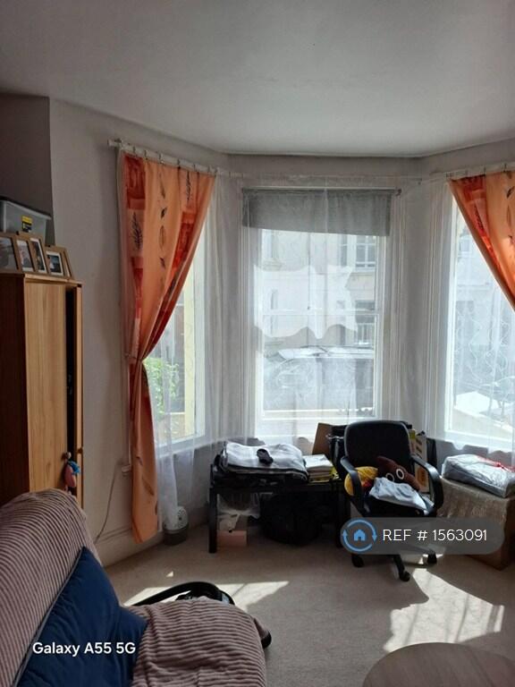 Main image of property: Lansdowne St, Hove, BN3