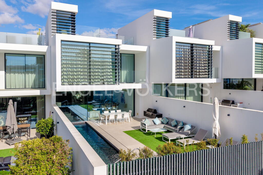 Main image of property: Algarve, Almancil