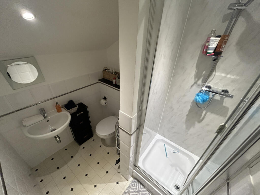 Apartment in Colchester, Essex - View 4