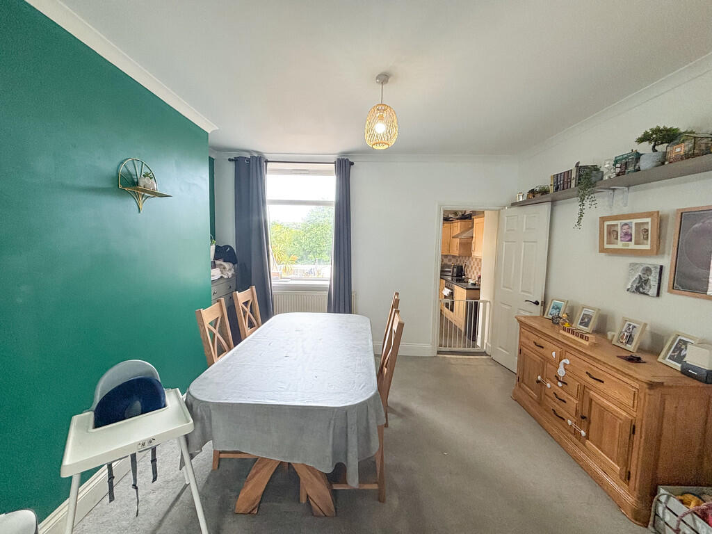 Hanbury Street, Glan Y Nant - More