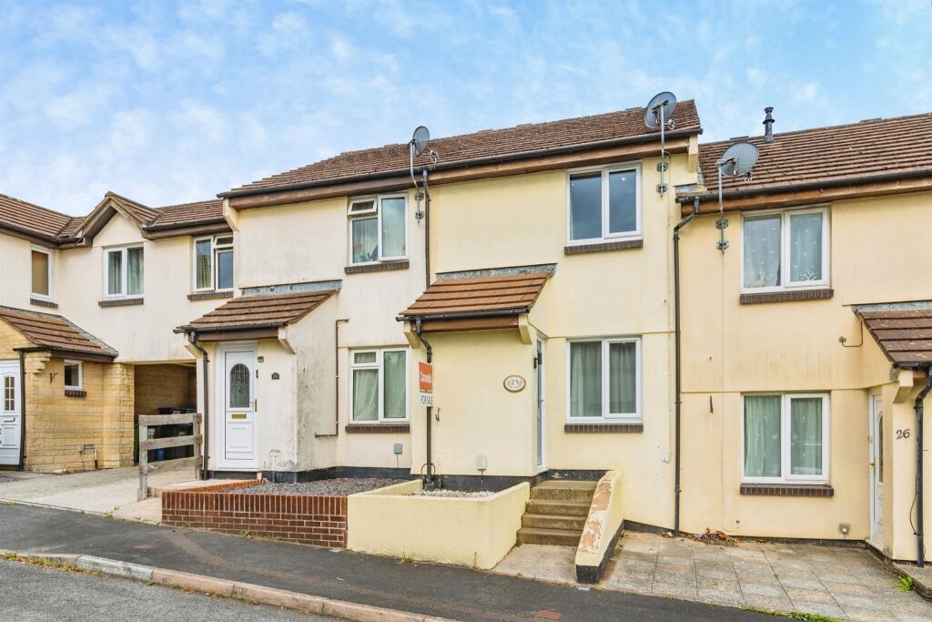 Main image of property: Oak Close, Kingsteignton, Newton Abbot