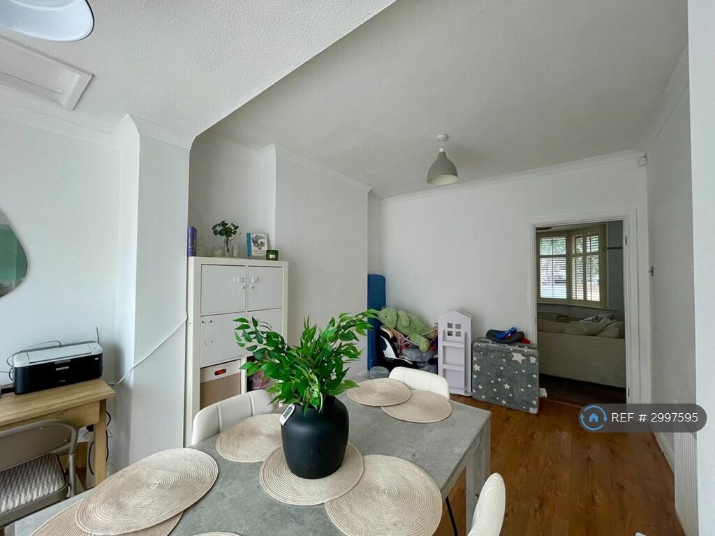 House in Solihull, Sharmans Cross - More