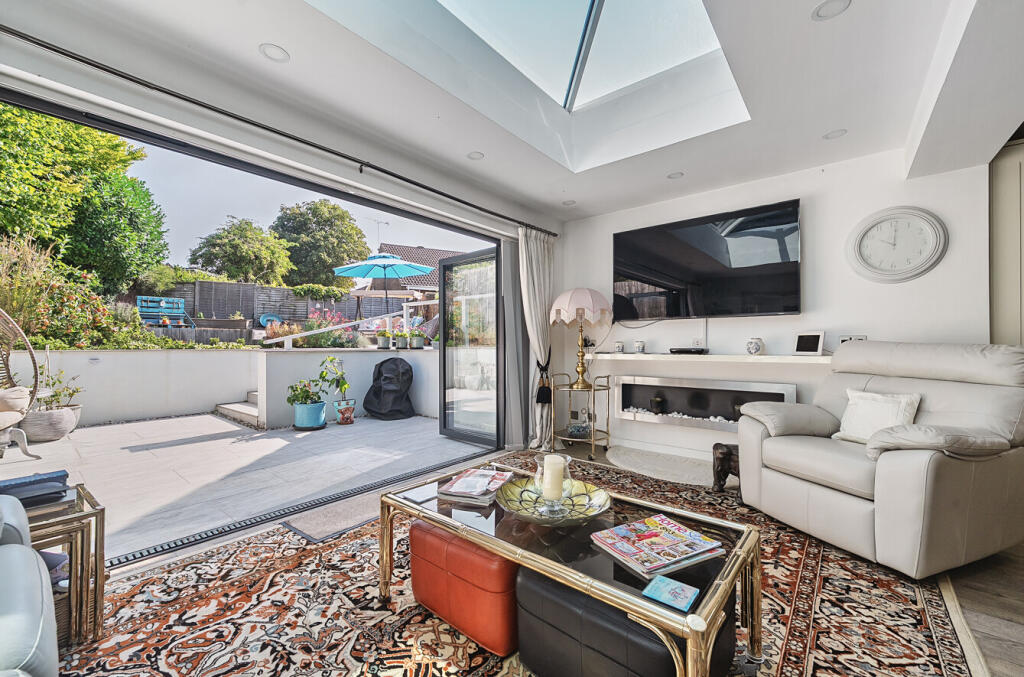 Main image of property: Sandown Close, Alton, Hampshire, GU34