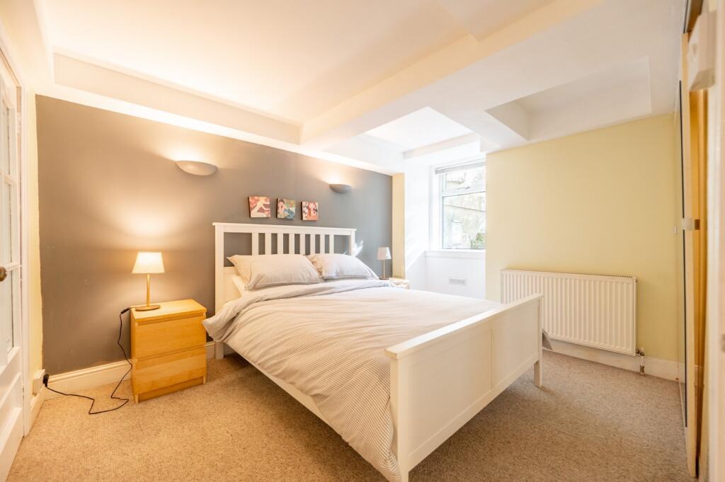 Apartment in Glasgow - View 5
