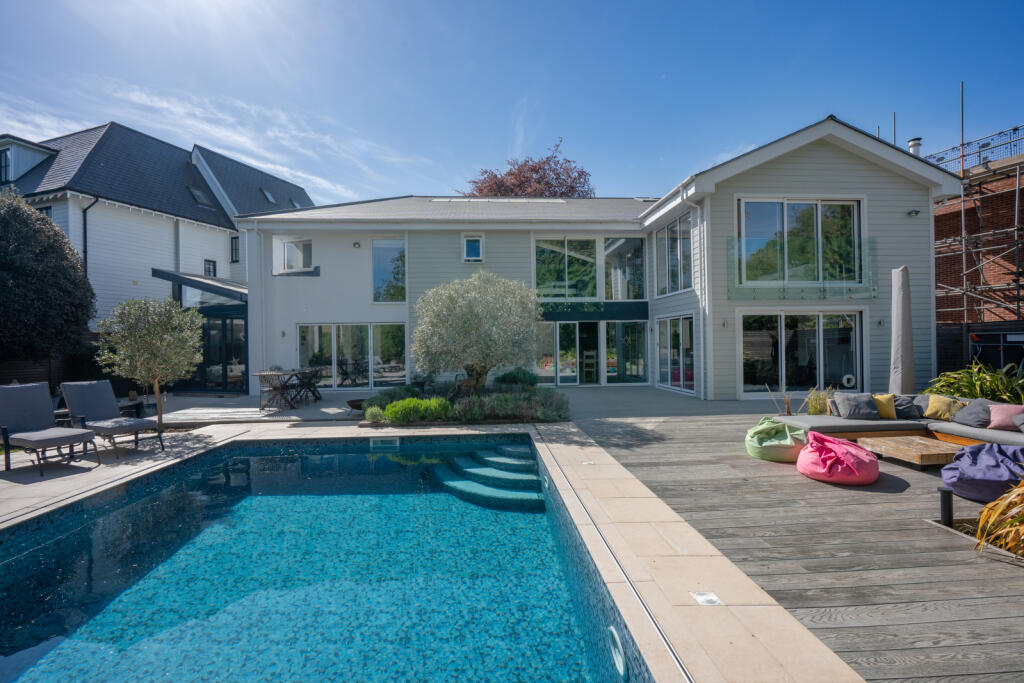 Main image of property: Mount Grace Drive, Evening Hill, Poole, Dorset, BH14