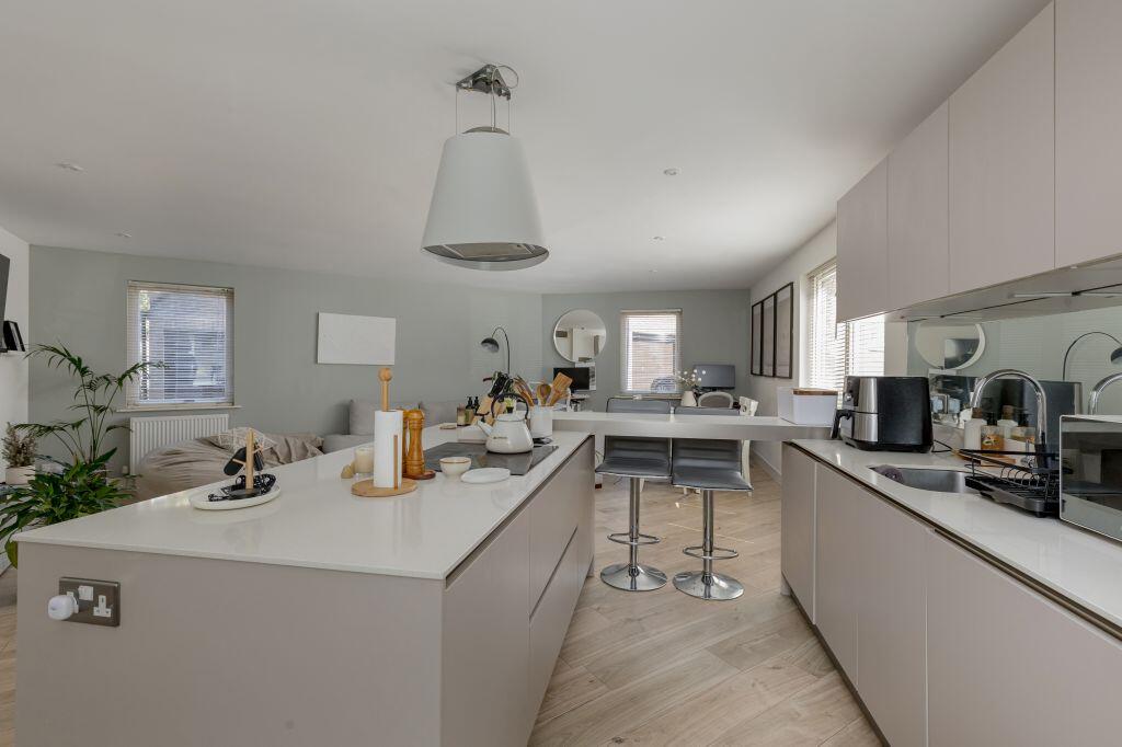 29/1 Sunbury Place, Belford, Edinburgh, EH4 3BY - View 6