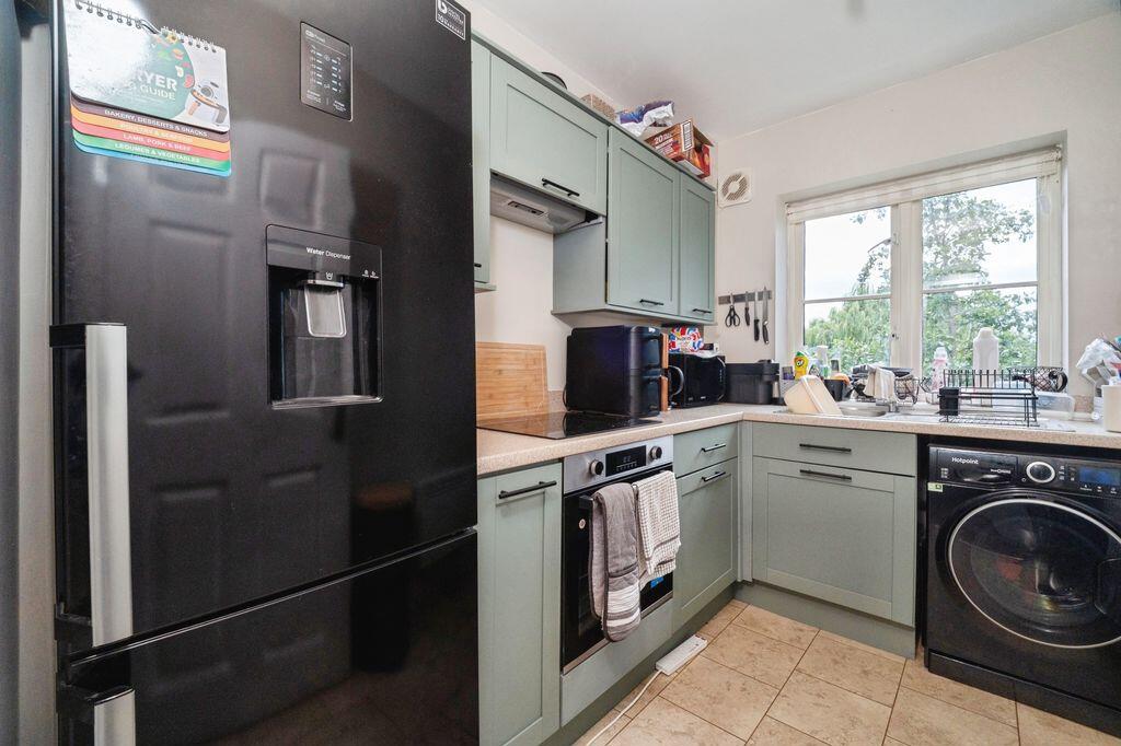 Apartment in Louth - View 3