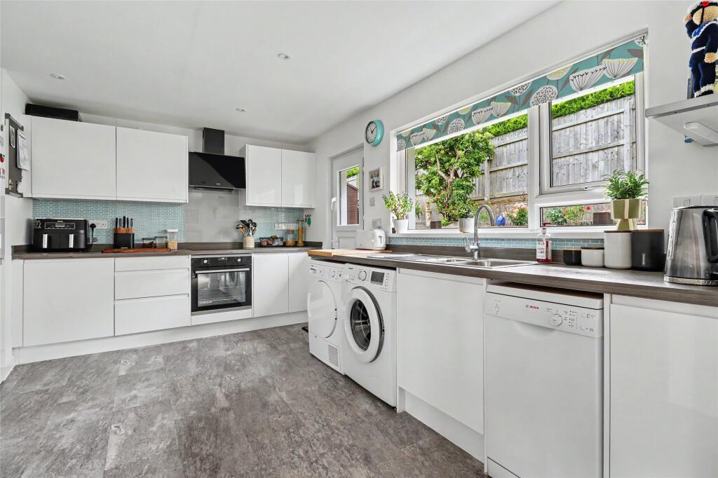 Meadowside, Ashford, Barnstaple, Devon, EX31 photo 4